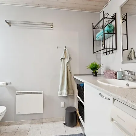 Tomine - From The Sea By Interhome * 기브