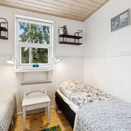 Tomine - From The Sea By Interhome 펜션